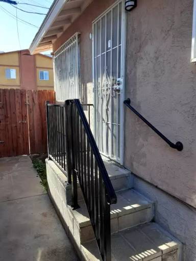 Main picture of 16025 L St