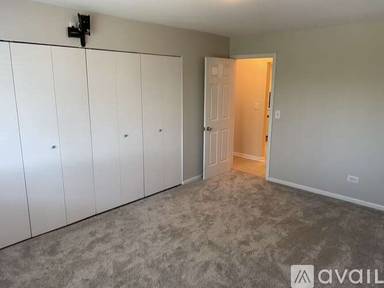 Main picture of 2214 S Goebbert Rd