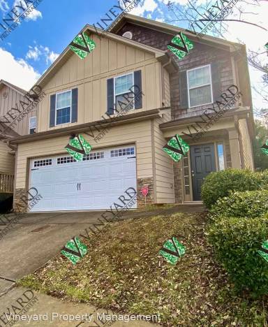 Main picture of 415 Village Way