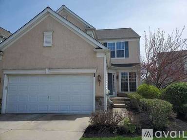 Main picture of 82 S Calder Way