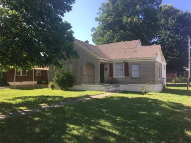 Main picture of 616 E Dempster Ave