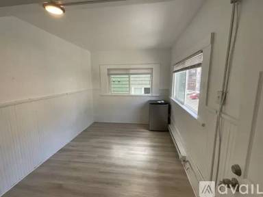 Main picture of 4547 19th Ave NE