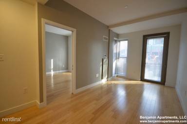 Main picture of 1085 Boylston St