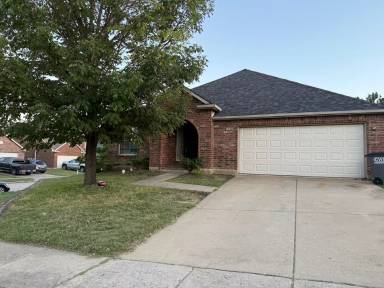 Main picture of 1940 Cliffrose Dr