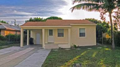 Main picture of 239 NW 4th Ave