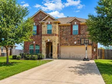Main picture of 241 Silver Maple Dr