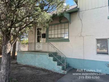 Main picture of 2316 Saint Clair Ave