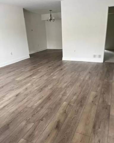 Main picture of 219 James Ct