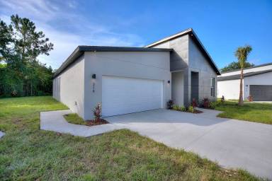 Main picture of 306 Oxford Dr