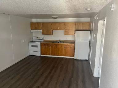 Main picture of 3720 Royal Crest St