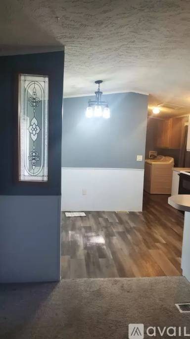 Main picture of 12 Chinook Ln