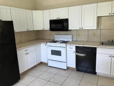 Main picture of 315 Holland Ave