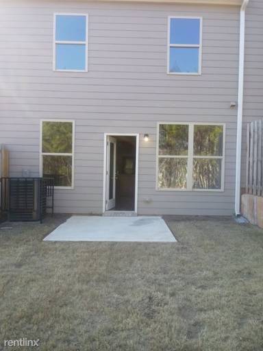 Main picture of 3258 Pennington Dr