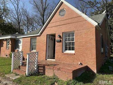 Main picture of 213 Jones St