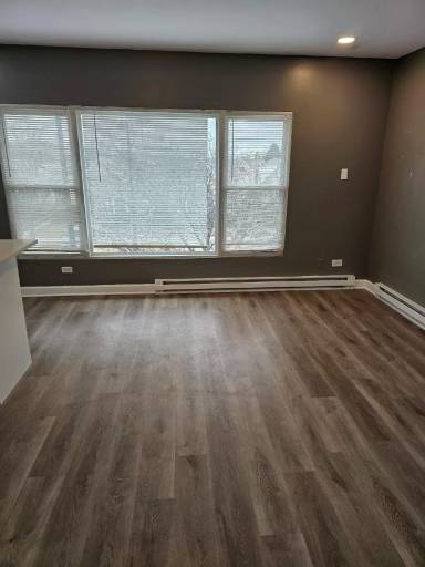 Main picture of 8120 S Kedzie Ave