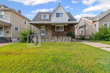 Main picture of 413 E Goulson Ave