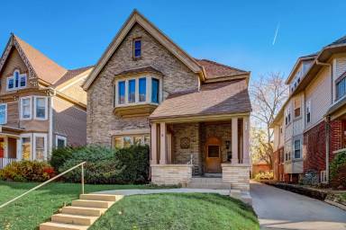 Main picture of 3314 N Hackett Ave
