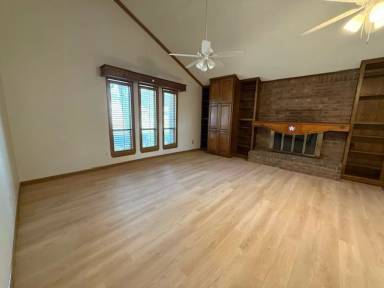 Main picture of 2525 Edgemont Dr
