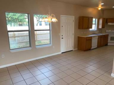 Main picture of 6903 Hallie Rdg