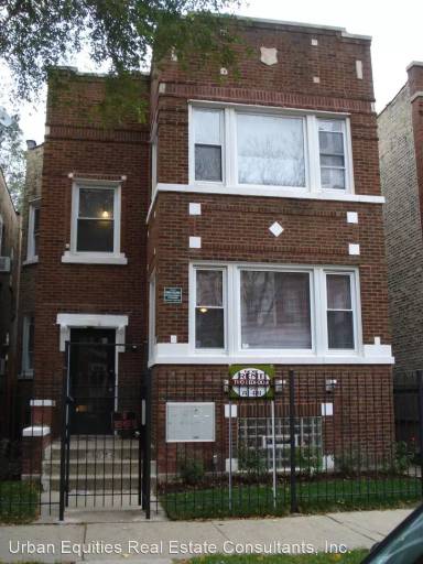 Main picture of 2537 N Lowell Ave