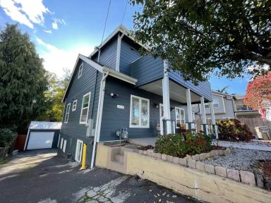 Main picture of 28 NE Bridgeton Rd