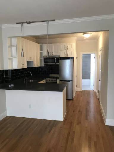 Main picture of 254 Divisadero St