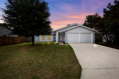 Main picture of 9574 Valley Dale St