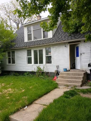 Main picture of 1106 Barrie Ave