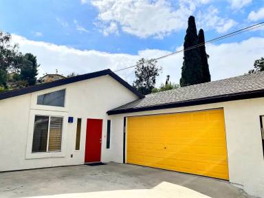 Main picture of 5034 Templeton St