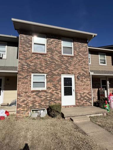 Main picture of 606 N Main St