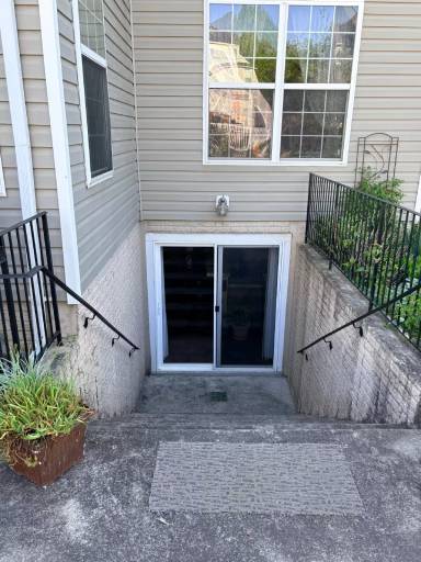 Main picture of 116 Greenwich Dr