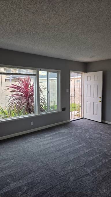 Main picture of 17030 Woodruff Ave