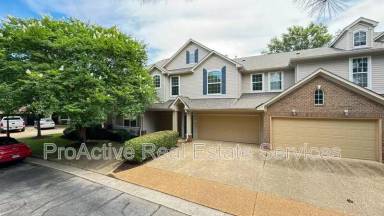 Main picture of 1034 Grand Oak Ln