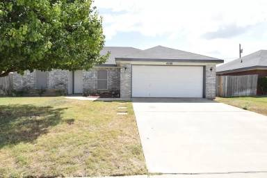 Main picture of 4500 Lori Dr