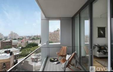 Main picture of 300 Ashland Apartments