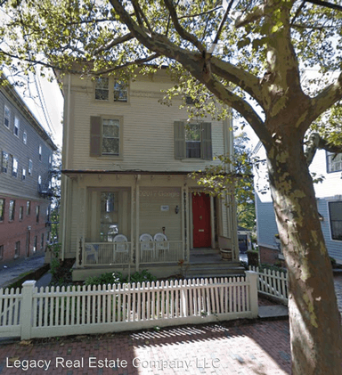 Main picture of 372 Benefit St