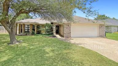 Main picture of 2901 Pueblo Ct S