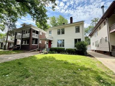 Main picture of 456 W Cook St