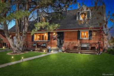 Main picture of 1320 Quari St