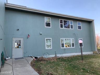 Main picture of 412 Ponoka Ave