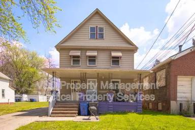 Main picture of 3651 E 55th St
