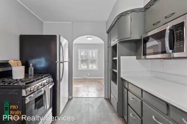 Main picture of 1463 7th St E