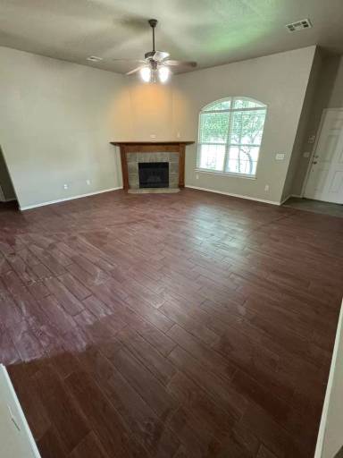 Main picture of 1629 Creekside Ln