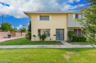 Main picture of 3729 S Mill Ave