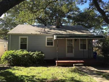 Main picture of 9622 14th Bay St