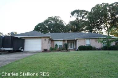 Main picture of 11595 Dueling Oaks Ct