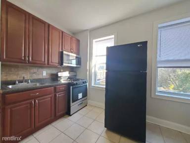 Main picture of 1062 W Side Ave