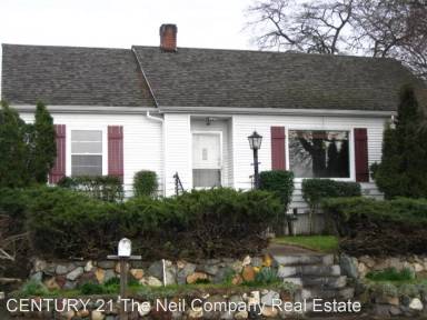Main picture of 1749 NE Sunset St