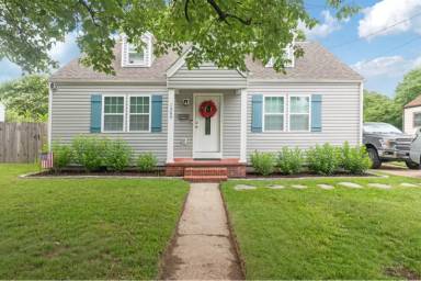 Main picture of 1364 E Norcova Dr