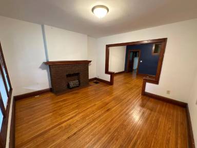 Main picture of 178 E Tompkins St